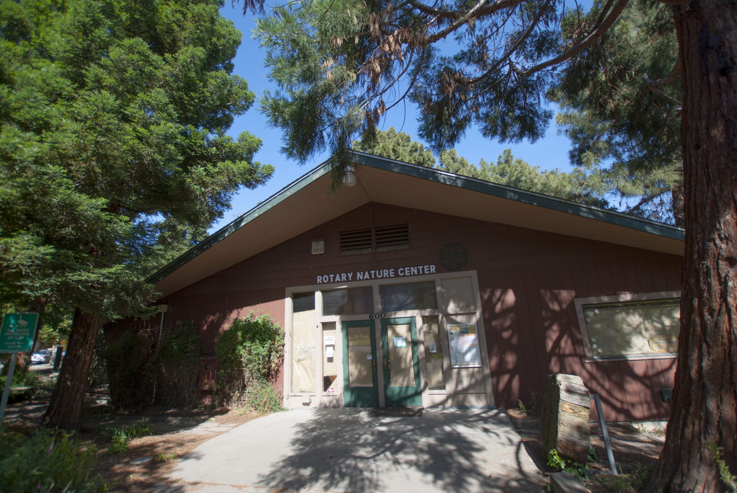 The Rotary Nature Center near Lake Merritt in Oakland. Photo by Scott Morris.